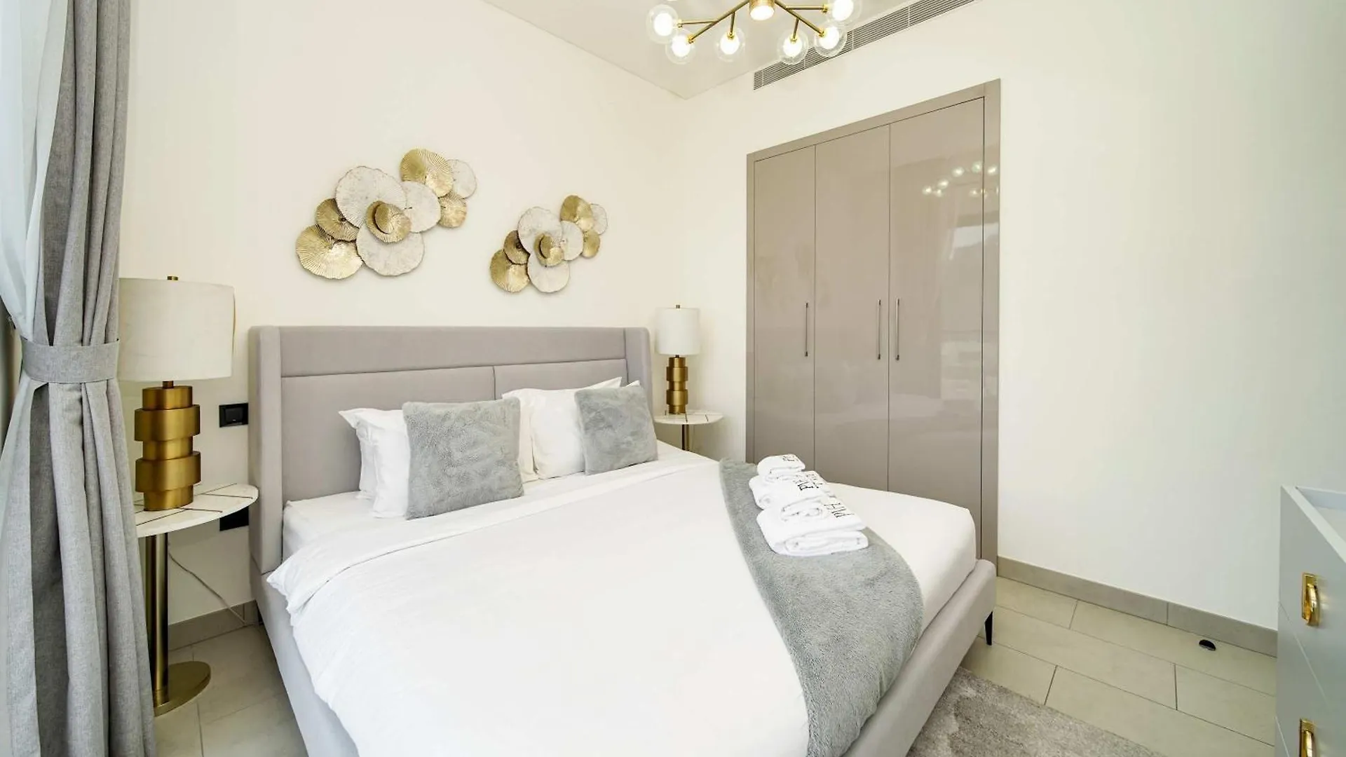 Pvh - Tranquil 1Br - Sobha Waves Apartment Dubai