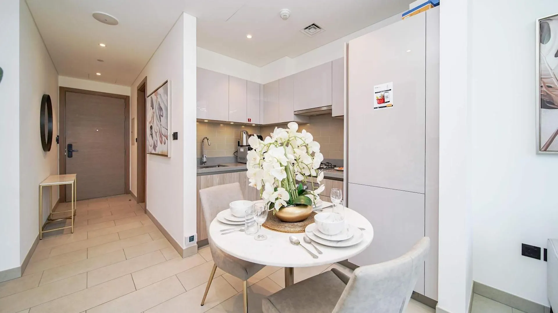 Pvh - Tranquil 1Br - Sobha Waves Apartment Dubai United Arab Emirates